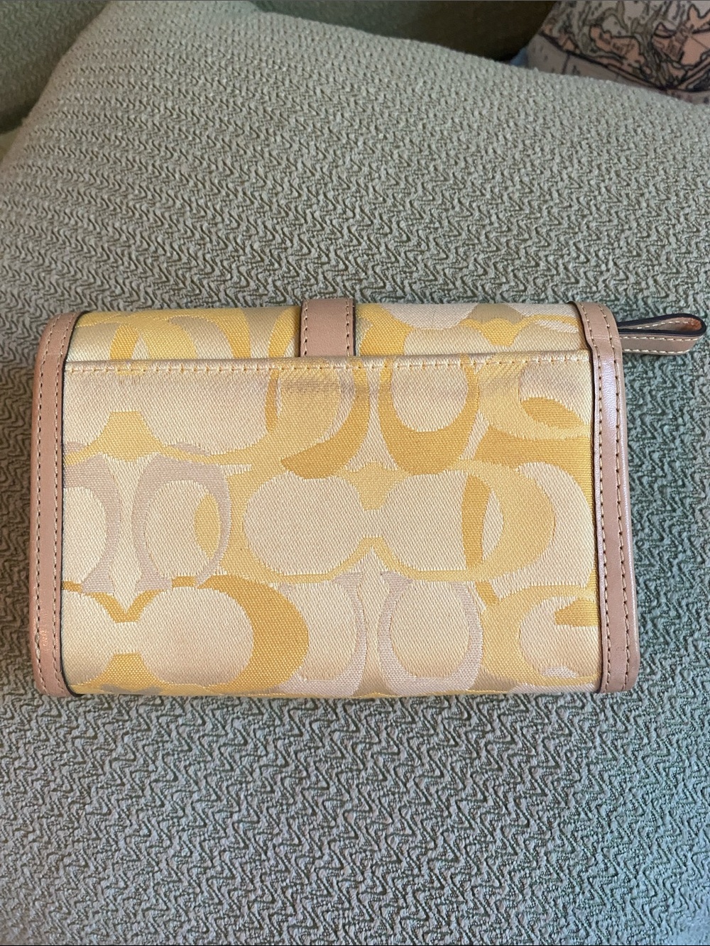 Coach Wallet - Picture 3 of 16